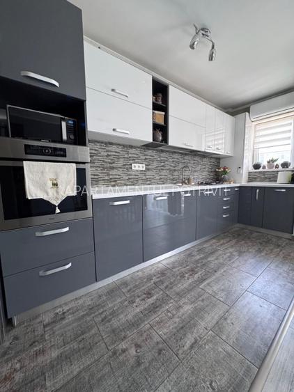 Apartament modern cu 2 dormitoare si  balcon  - Etaj 2/4 - 6