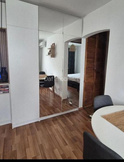 77000 euro -Dristor metrou -2camere-et 2din 4 -centrala proprie - 6