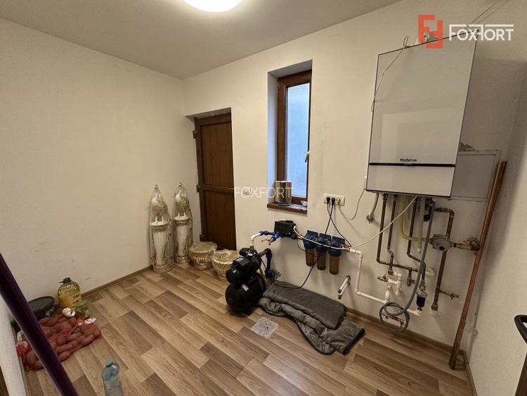 Casa individuala cu 12 camere, 400 mp utili - Bucovat - 12