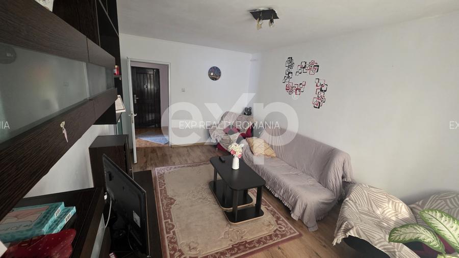 Vanzare apartament 2 camere Trivale - 2