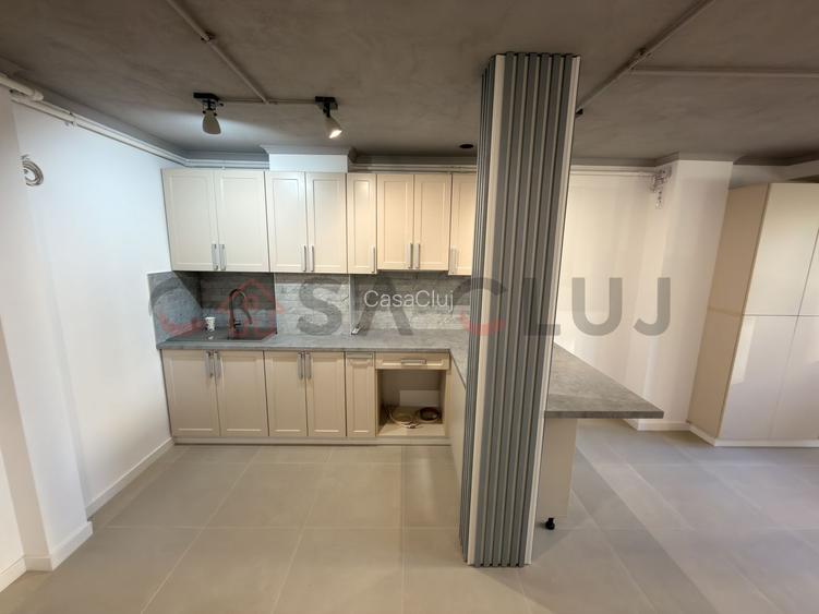 La Cheie, Manastur, Piata Flora!! - 12