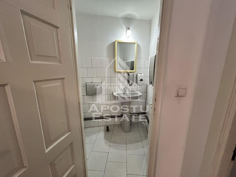 Spatiu comercial, hala, birouri , parcare, acces facil, zona Odobescu - 13