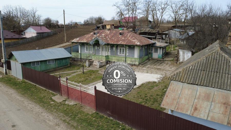 Gospodărie tradițională în localitatea SECUIA, la 10 km de Vaslui; - 3