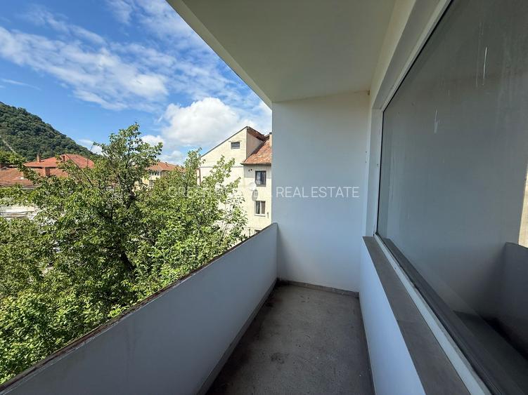 Apartament 2 camere, 70 mp, vedere spre Cetate - 2