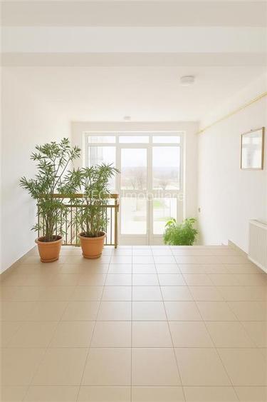 RECO Apartament ultra spatios, de 222 mp utili+terasa foarte mare, inchisa, in B - 21