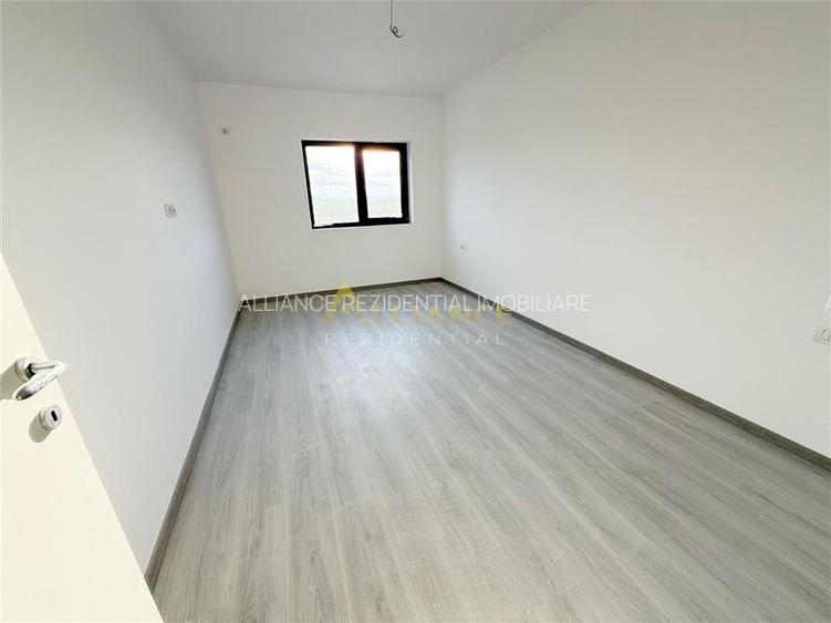 Duplex / 6 Camere / 3 Bai / Teren 250 mp - 18