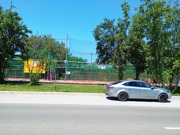 TEREN INTRAVILAN 8300 MP SECTOR 3 ZONA NICOLAE TECLU CEL MAI MIC PRET 431.600 Eu - 2