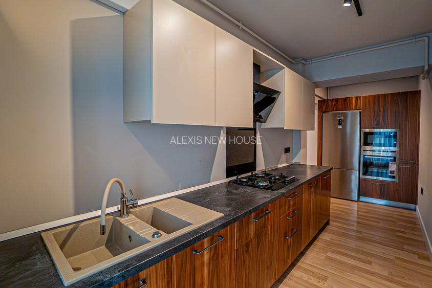 VÂNZARE APARTAMENT 4 CAMERE – VEDERE CĂTRE LAC-LOC DE PARCARE - 19