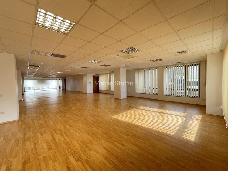 CORAL CENTER PITESTI- Inchiriere spatiu birouri, central, modern, 296 mp, etaj 2 - 2