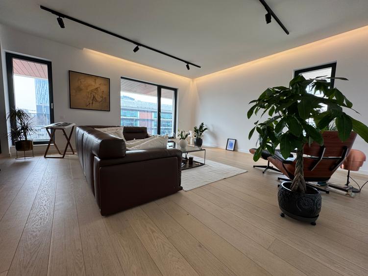 Vanzare apartament 3 camere  tip penthouse- Lux - Nusco - 11