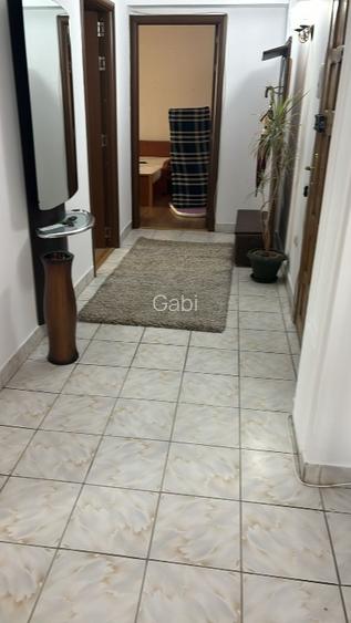 Apartament 3 camere de inchiriat, zona centrala, 250 Euro  negociabil - 4