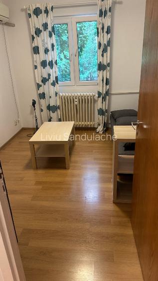 Apartament cu 2 dormitoare, living semidecomandat si hol foarte lung - 10