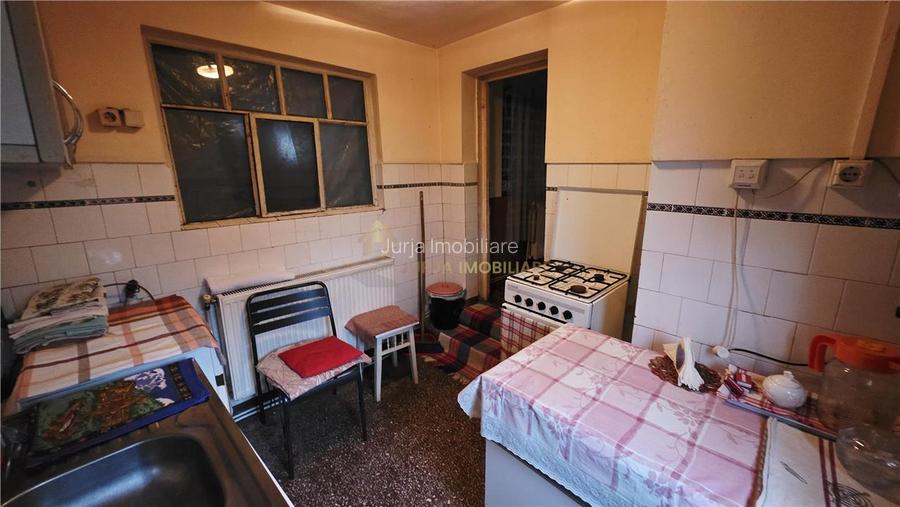 CASA 2 CAMERE 68 MP TEREN 701 MP  APAHIDA - 17