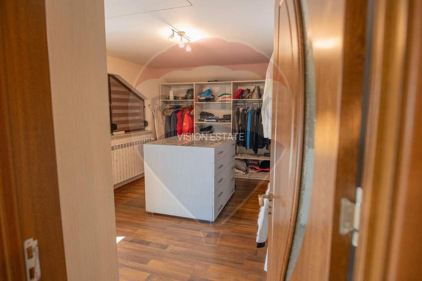 Casă / Vilă cu 5 camere de vânzare - 21