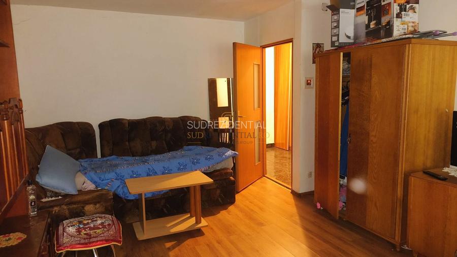 Garsoniera decomandata, acces facil metrou Aparatorii Pat6riei - 3