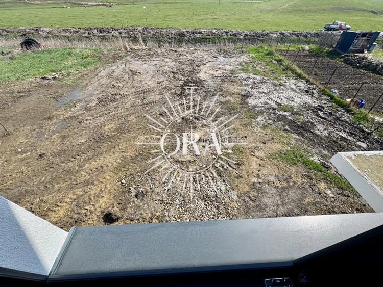 CASĂ INDIVIDUALĂ SEMIFINISATA DE VÂNZARE ÎN DEZMIR - 4 CAMERE - 500 MP GRĂDINA - 3