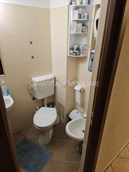 Apartament 3 camere decomandat Pacurari etajul 2 - 11