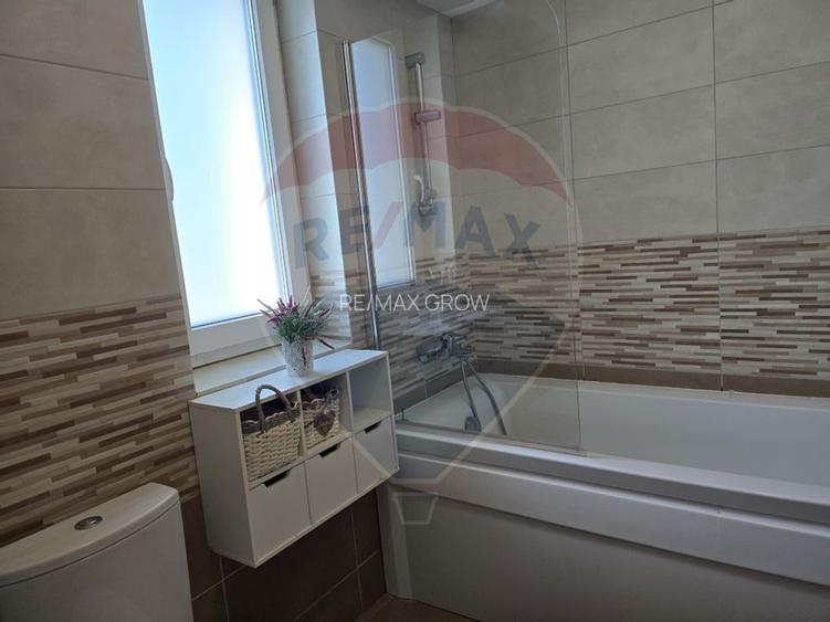 Apartament cu 3 camere de vânzare, cartier FIALD - 18
