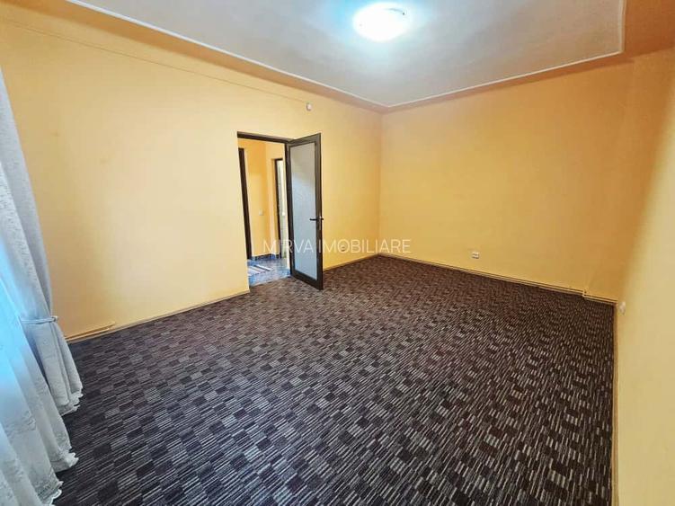 Casă 3 camere de închiriat, zona Centrală–ideală pentru salon/birouri - 6