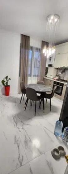 Casa + curte , 4 camere , zona Valea Adanca