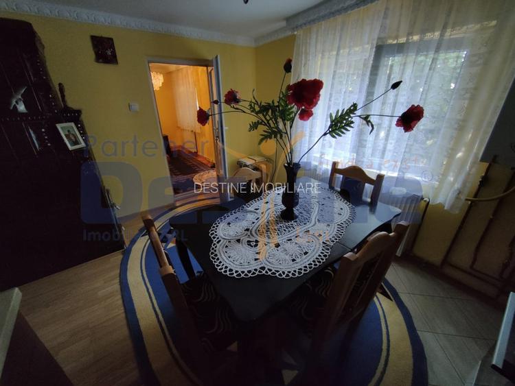 Casa batraneasca modernizata 74 mp + 73 mp anexe teren 585mp - 17