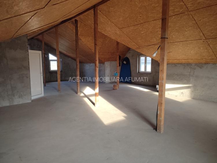 Casa cu design placut si curte generoasa in Afumati - 10