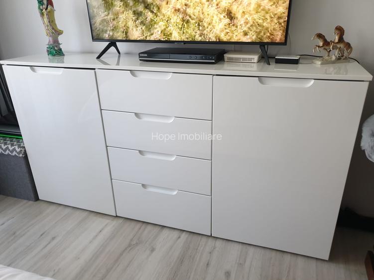 Titan -  Scoala Hamburg - Garsoniera decomandata bloc mixt - 2