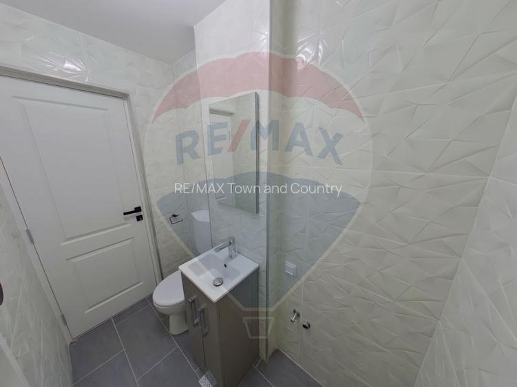 Apartament cu 4 camere de vanzare,  str. 1 Decembrie 1918 - 5