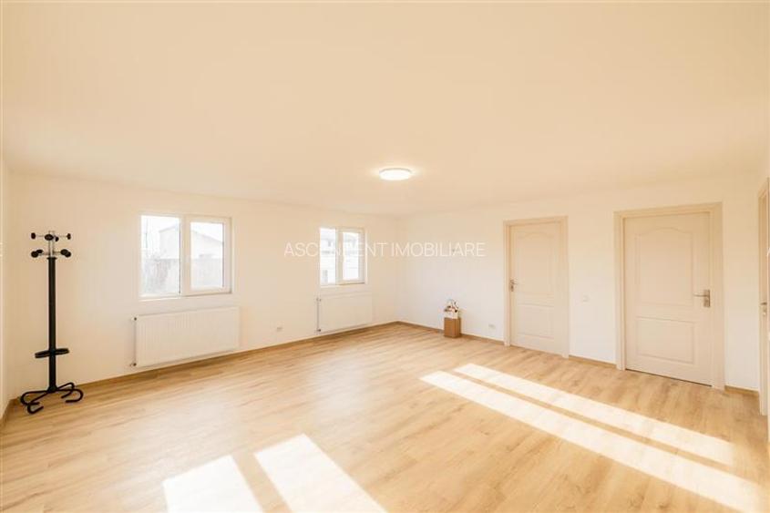 FILM&3D!Calitativa rezidenta, pe unic plan,parc de 1.200 mp, Izvor-Tarlungeni, d - 12