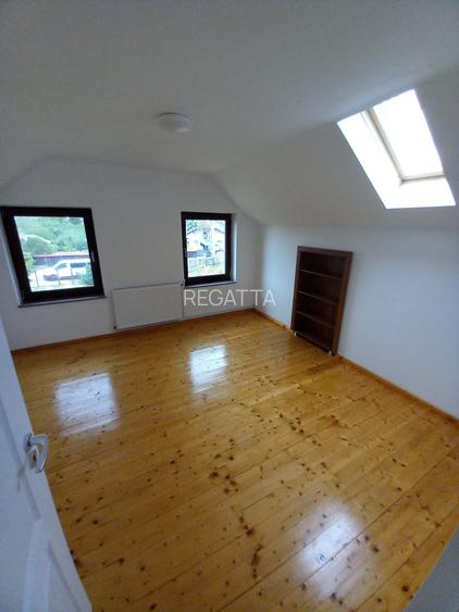 CASA CU TEREN GENEROS IN GRUIU - 13