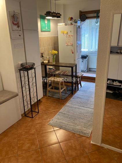 PACURARI PETRU PONI 3 CAMERE DECOMANDAT 72 MP MOBILAT BLOC 1983  COD 161707 - 3