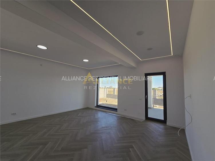 Vila individuala - 4 camere - 3 bai - incalzire pardoseala - placa de beton - 4