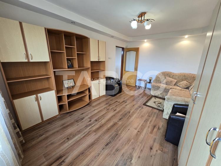 Apartament decomandat de vanzare 2 camere boxa pivnita Vasile Aaron - 3