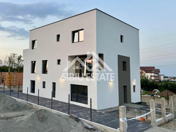 Apartament modern, 3 camere , finisaje premium, Calea Cisnadiei - 9