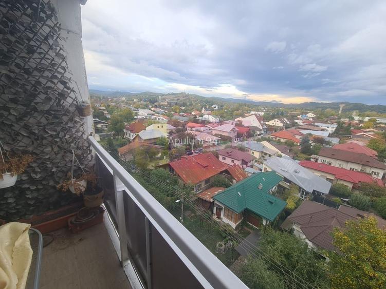 Apartament cu 3 camere de vanzare in Campina - Zona Cuza - 16