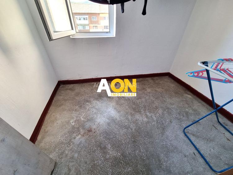 De inchiriat apartament 3 camere, zona Piata, Cetate - 14