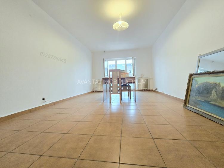 Metrou Piata Unirii -Bulevardul Coposu, 5 camere, 117 mp, bloc 1990 - 3