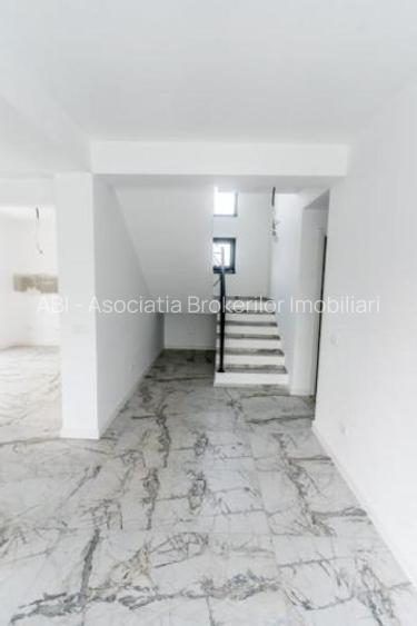 Vila Balotesti - aproape de lac, acces rapid DN1-A3-A0 - 16