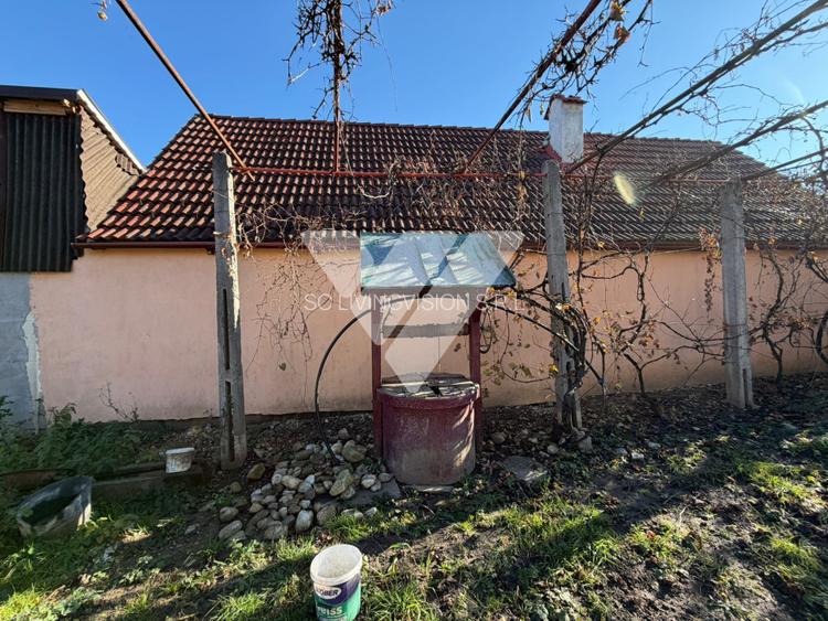 Casa 54 mp in Cristian cu teren de 1400 mp in renovare - 9