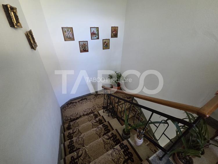 Casa de vanzare zona Negoiu 4 camere 208 mp utili si curte 550 mp - 15