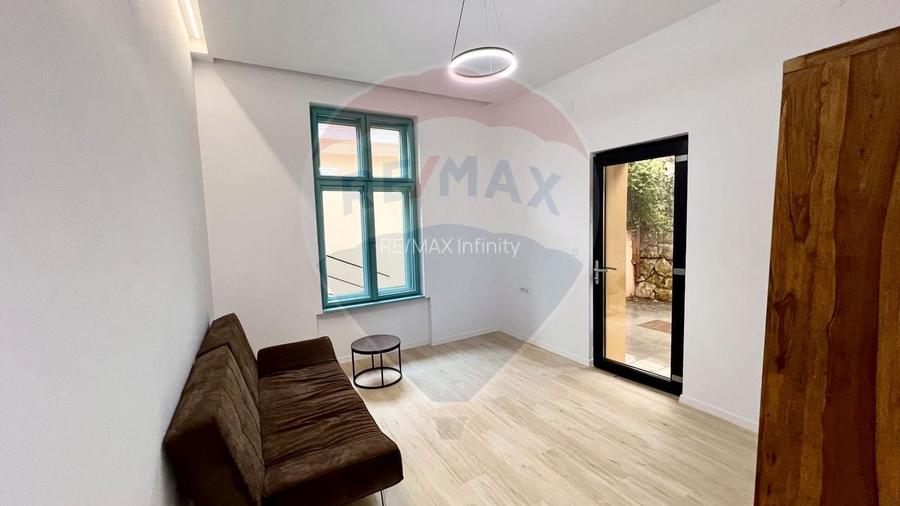 Apartament decomandat 2 cam la casa cu terasa, gradina - Pet Friendly - 12