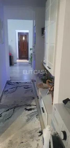 Apartament cu 3 camere, etajul 1/4, zona Dacia - 3