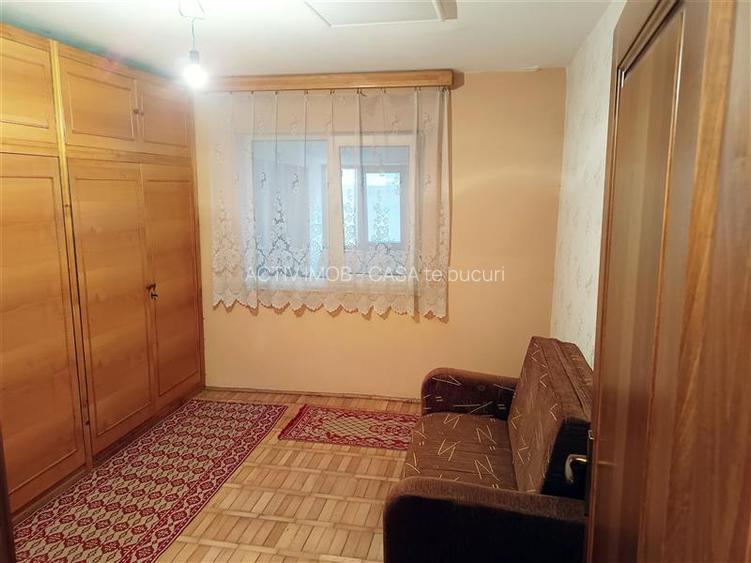 Apartament 2 camere in zona centrala Moldova Noua - 12