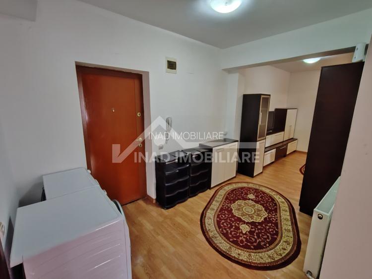 Apartament cu 3 camere, 72mp, situat la parter, Strada Calea Turzii - 8