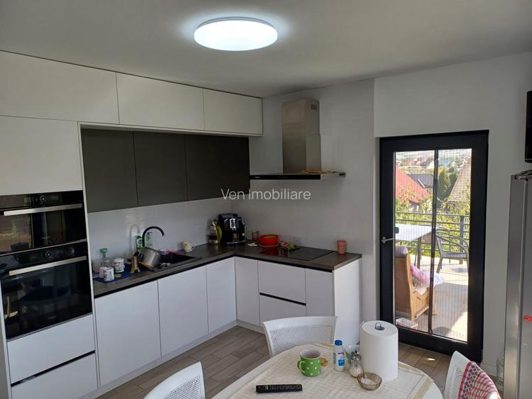 Casa individuala, teren 940mp,140mp utili, zona Unirea - 6