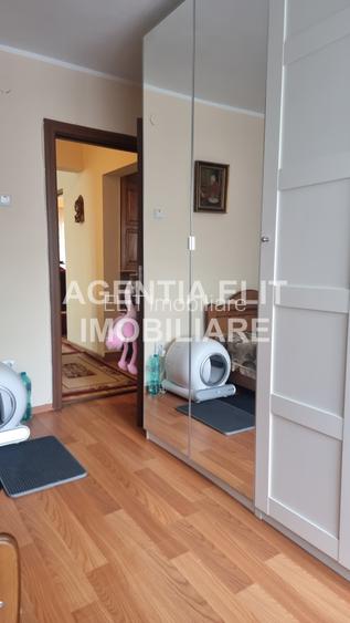 Apartament 3 camere, zona Scolii nr. 13 - 5