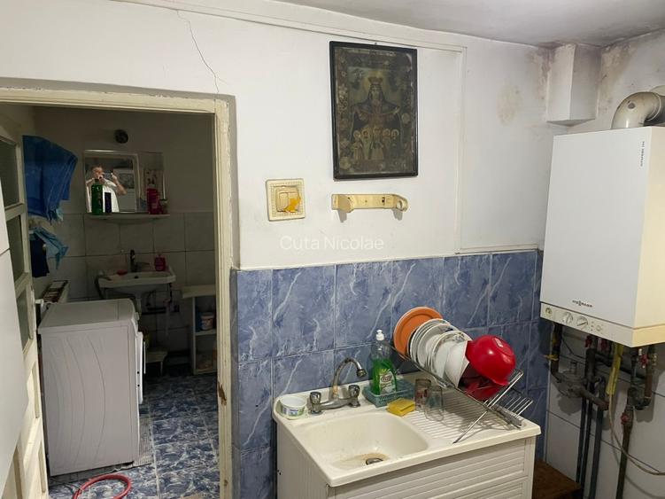 Vanzare casa si terenul aferent - 10