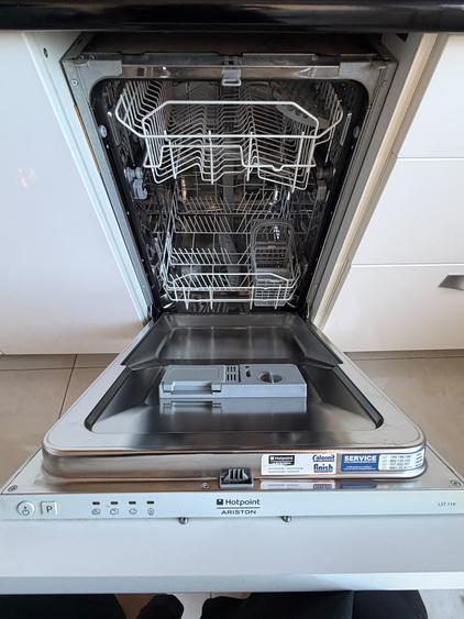 2 camere ,mobilat,suprafata 67 mp Cartierul Latin-Bragadiru,loc parcare
