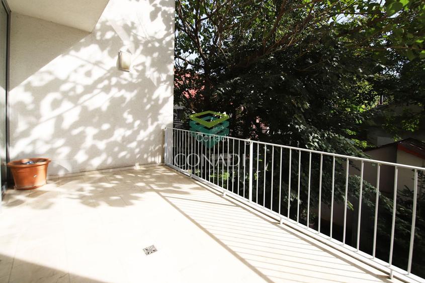 Duplex - Proiect castigator al "Anualei de Arhitectura" - 3 camere - 11