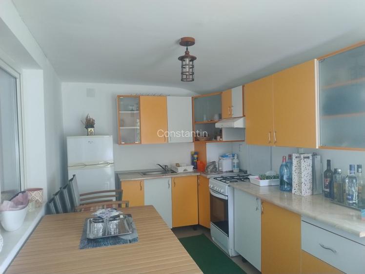 Casă de vânzare în Cucorăni - 14